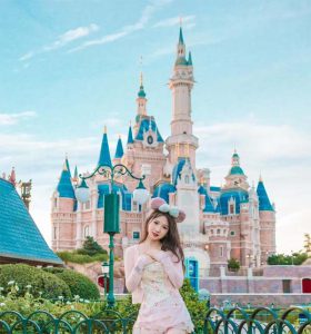 上海迪士尼票价上涨引热议:游客还愿意买单吗?